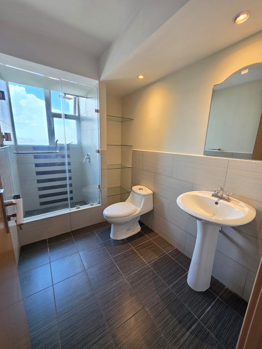 Apartamento en Villa Nueva, foto 6 de 31