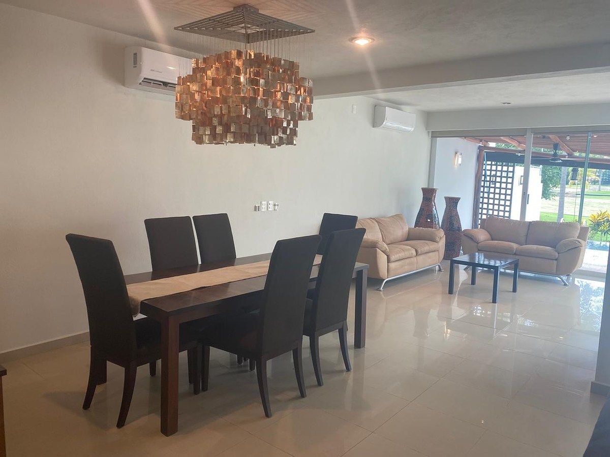 Casa en Marina Vallarta, Puerto Vallarta, foto 2 de 24