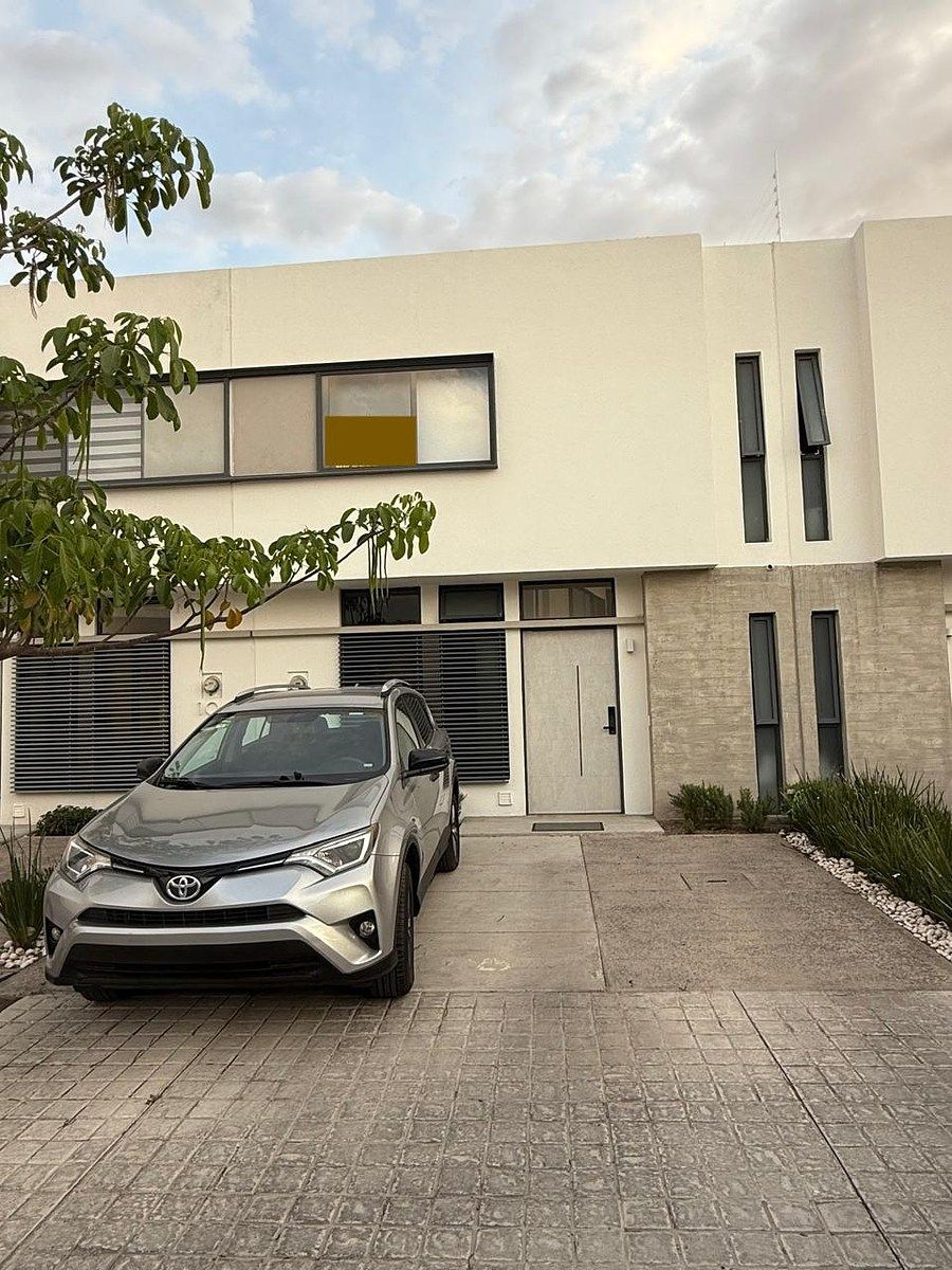 Se Vende o Renta Casa en La Bella, foto 1 de 19