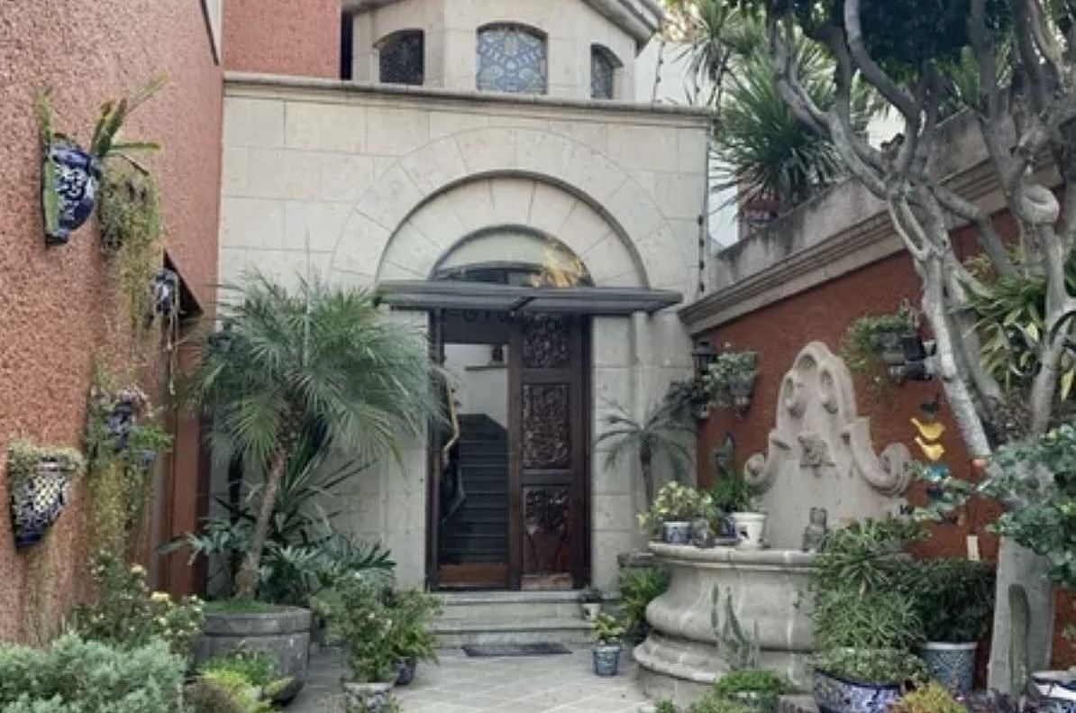 CASA À VENDA EM LOMAS VIRREYES, foto 1 de 13