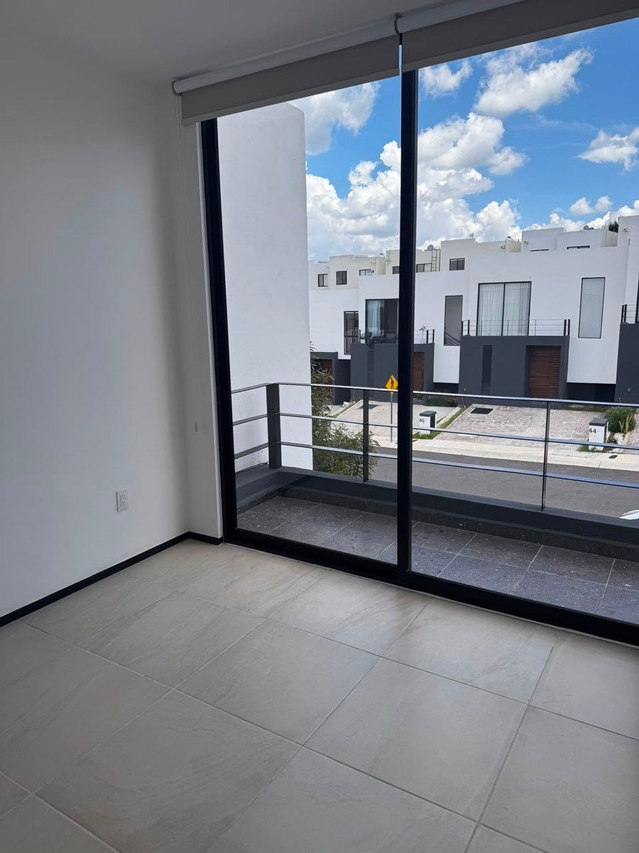 Casa en condominio en El Marqués, Querétaro, foto 3 de 33