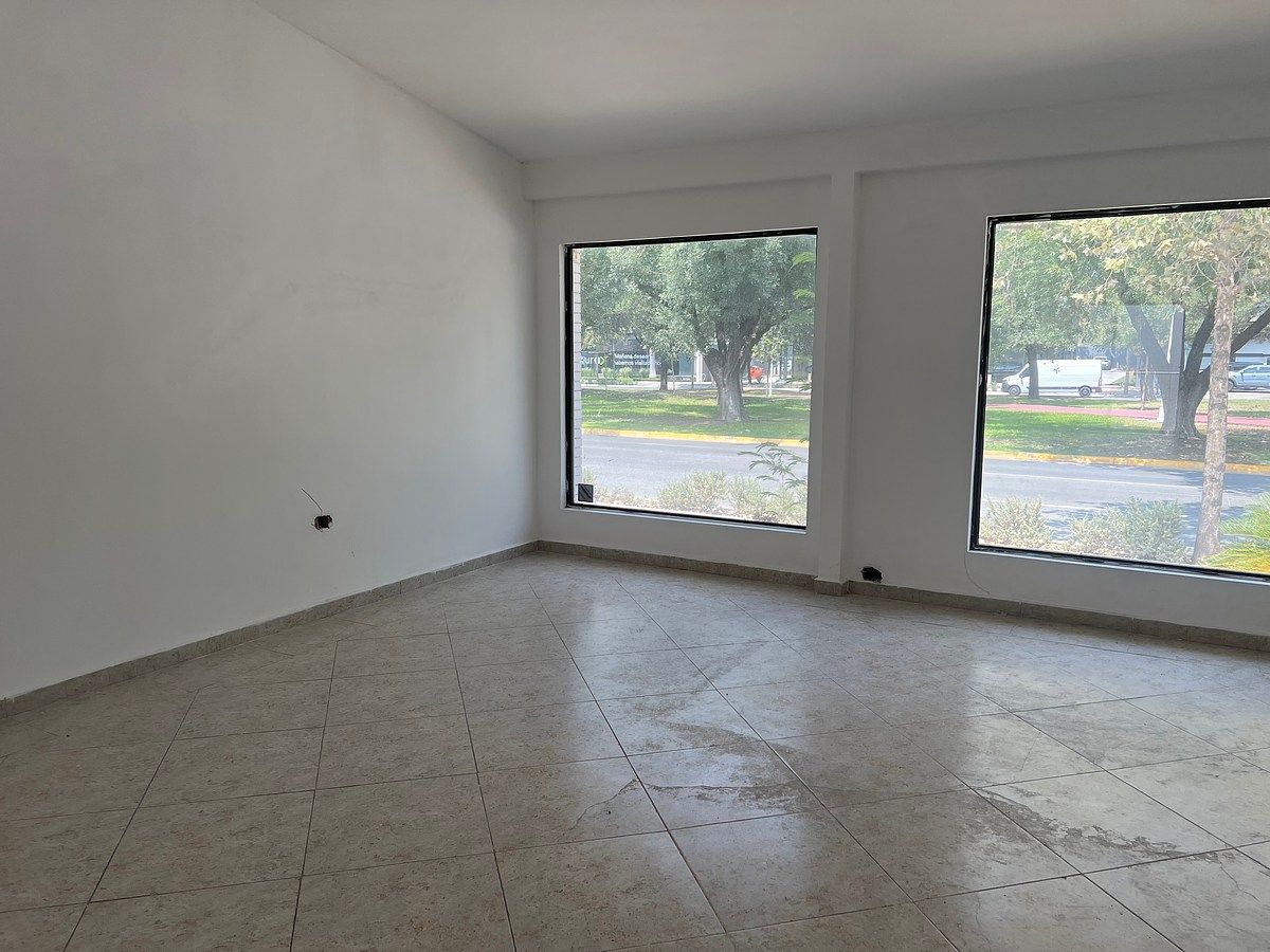 Casa con uso de suelo en Del Valle, San Pedro Garza García, foto 2 de 6
