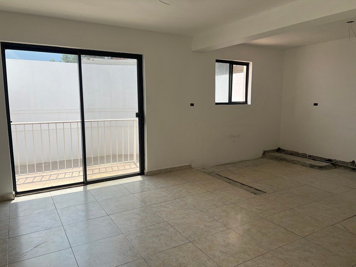 Casa con uso de suelo en Del Valle, San Pedro Garza García, foto 3 de 6