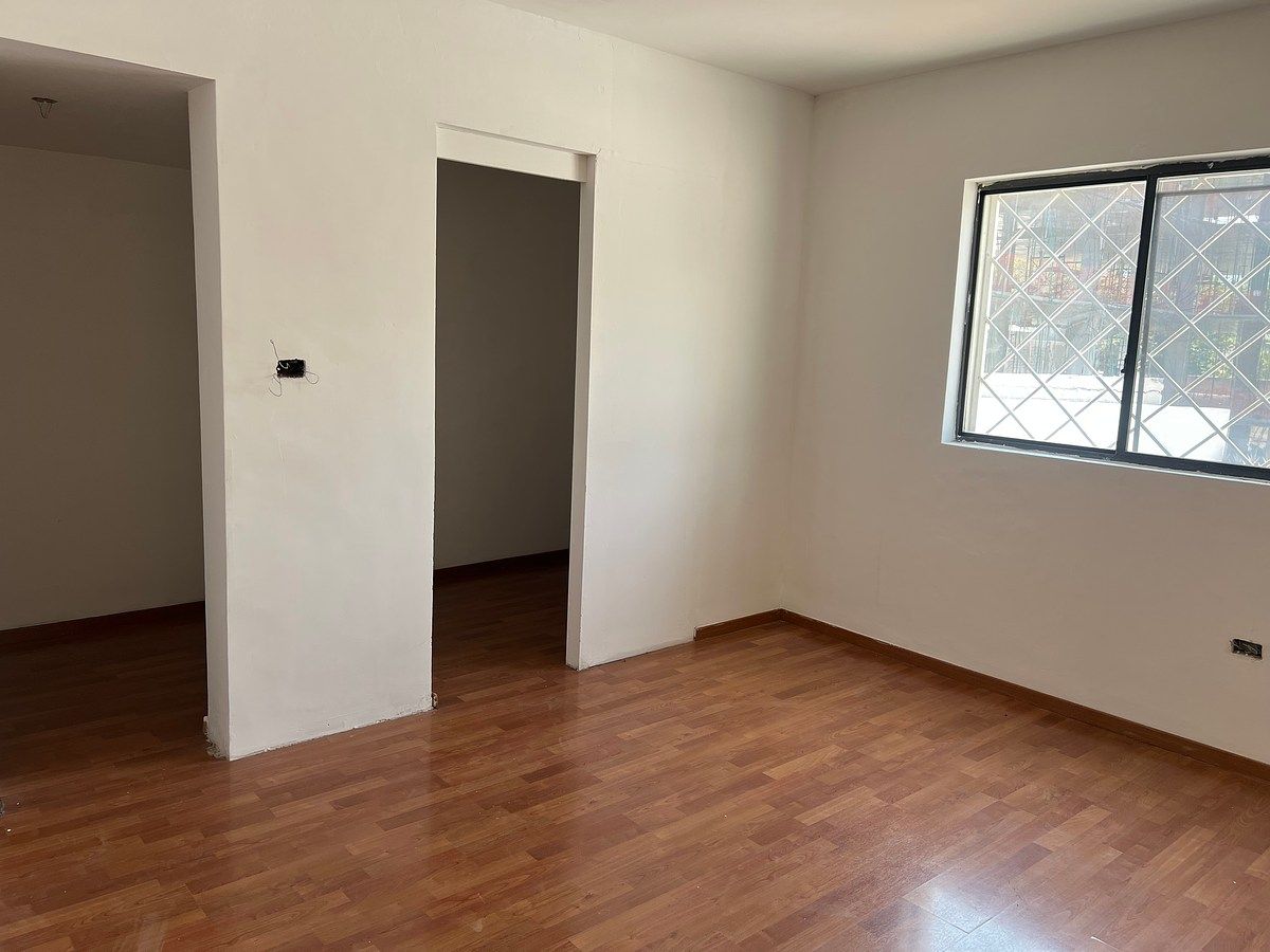 Casa con uso de suelo en Del Valle, San Pedro Garza García, foto 5 de 6