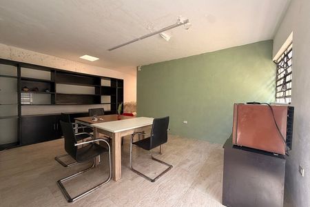 Offices for rent one block from Itzimná Avenue