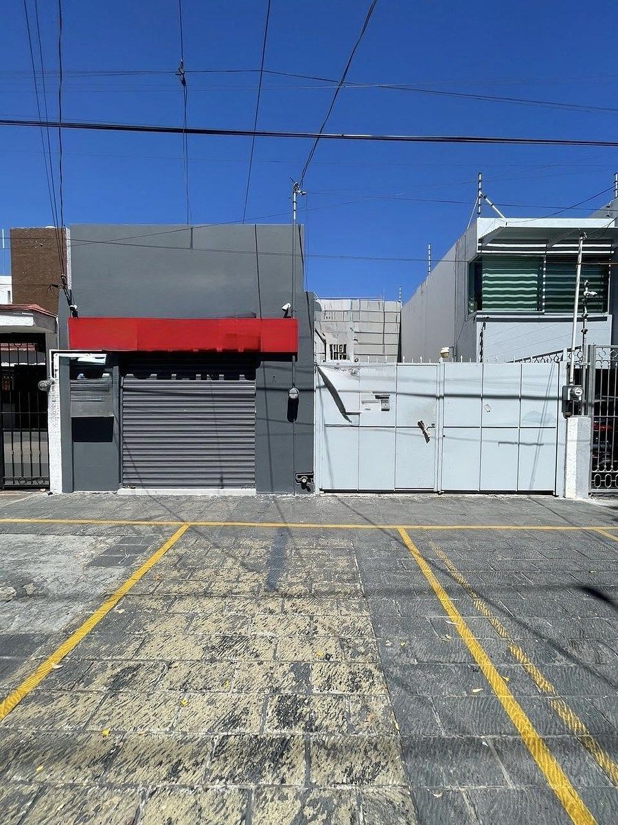 Casa à VENDA em NICOLÁS COPÉRNICO com USO DO SOLO, foto 1 de 16