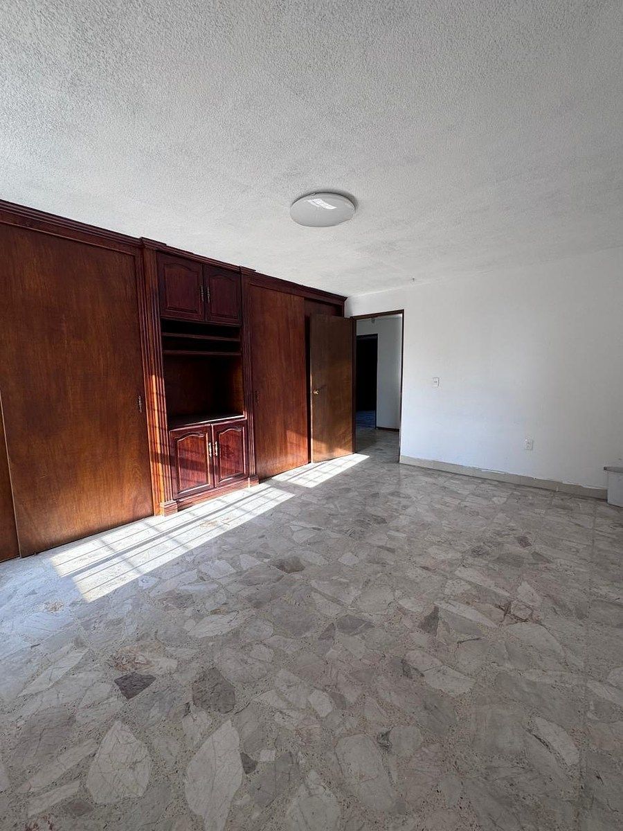 Casa com uso comercial em Arboledas 1a Secc, Zapopan, foto 12 de 16