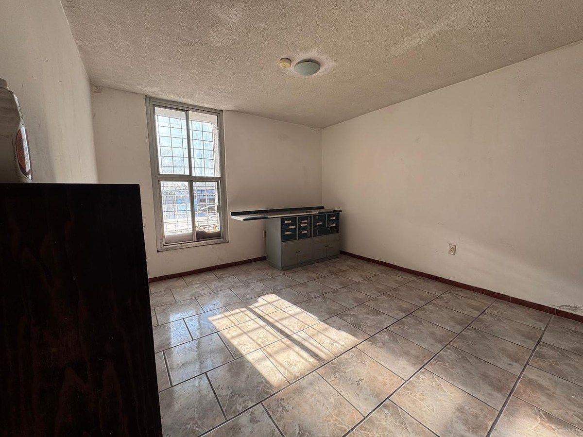 Casa com uso comercial em Arboledas 1a Secc, Zapopan, foto 13 de 16