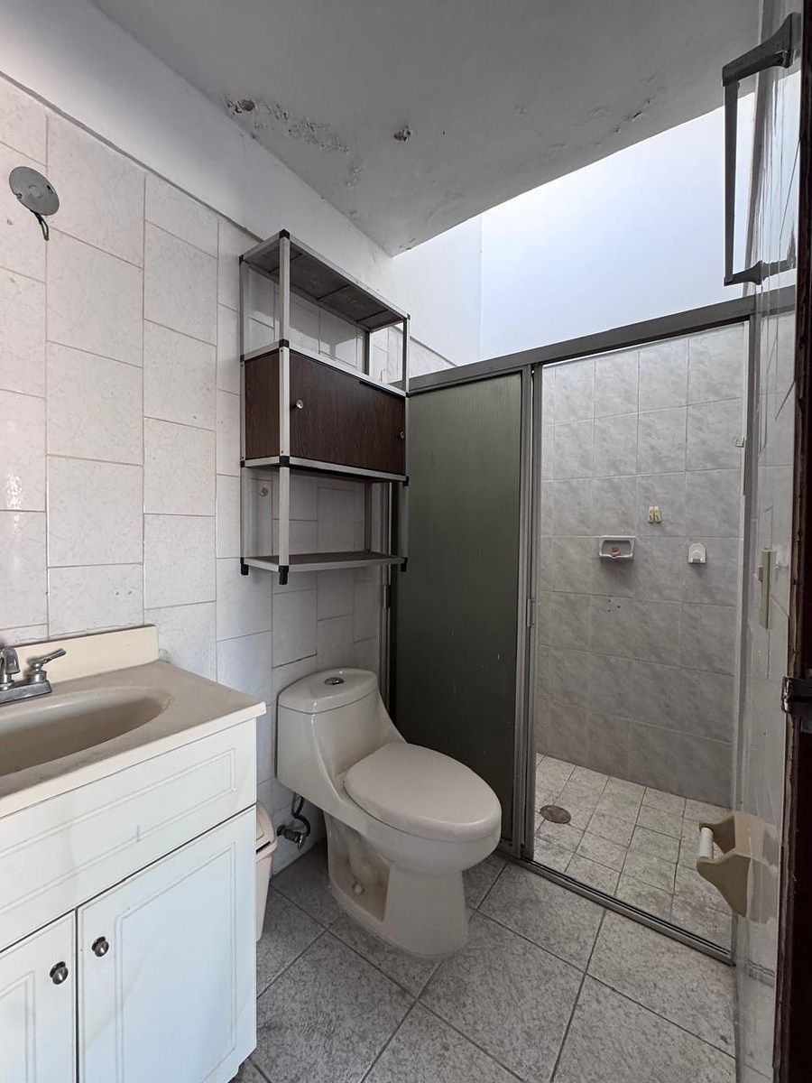 Casa com uso comercial em Arboledas 1a Secc, Zapopan, foto 14 de 16