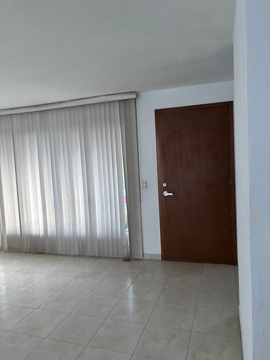 Sala, foto 3 de 16
