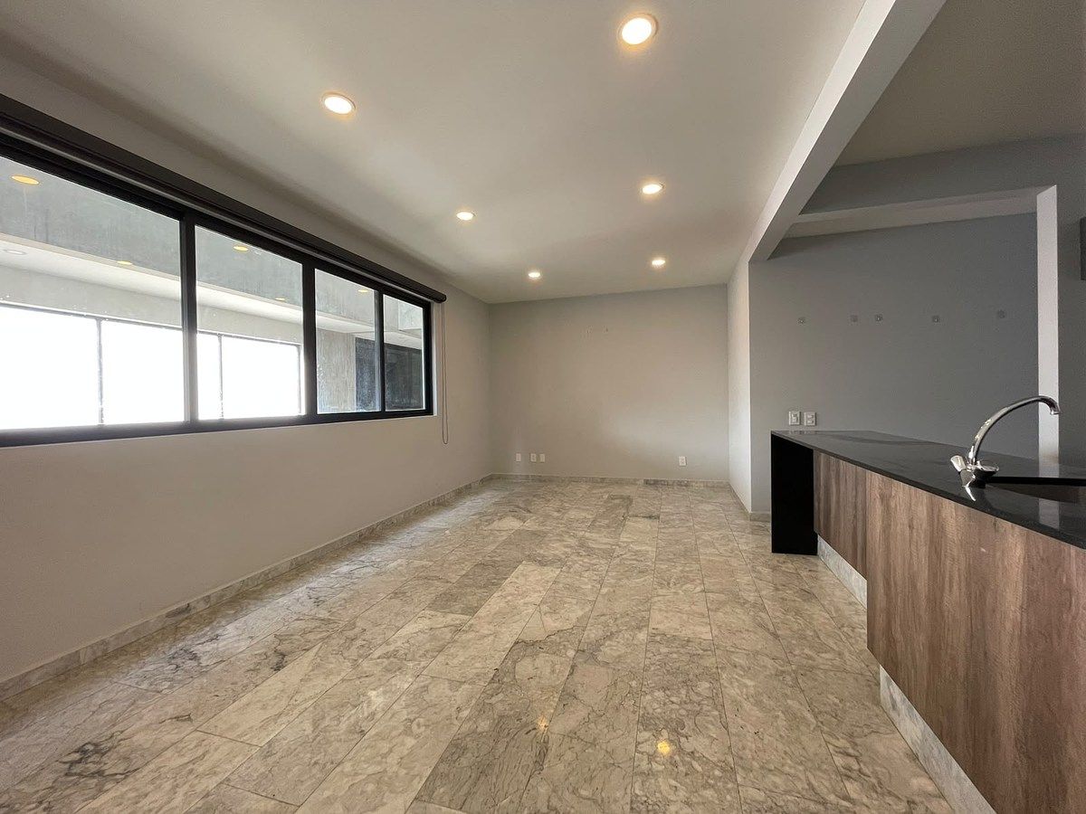 Incrível Penthouse com Terraço Coberto Privado, foto 1 de 15