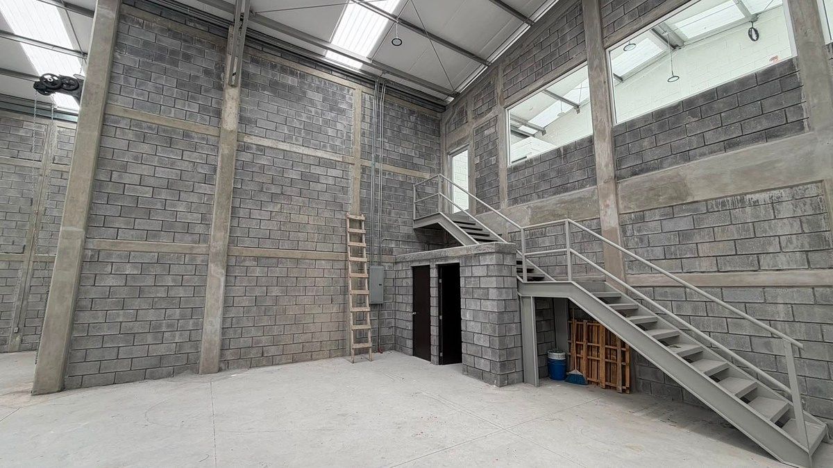 Industrial Warehouse in Parque 100, Santa Catarina, photo 8 of 11