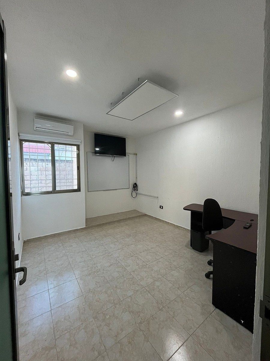 House with Commercial Use in Las Américas, Mérida, photo 6 of 9