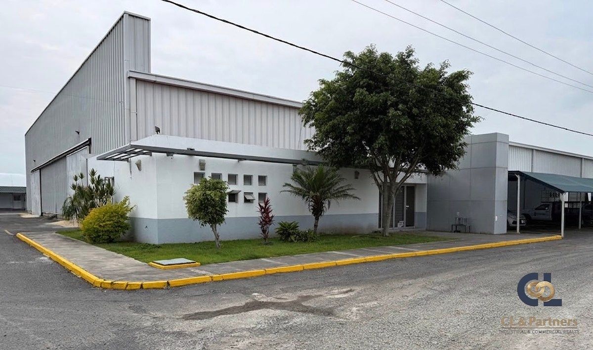 Industrial warehouse 4,340m2, photo 1 of 7