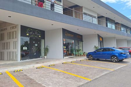 Local Comercial en Renta en Nubia Comercial en Conkal.