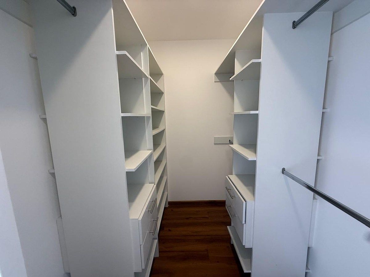 Vestidor recámara principal, foto 17 de 30