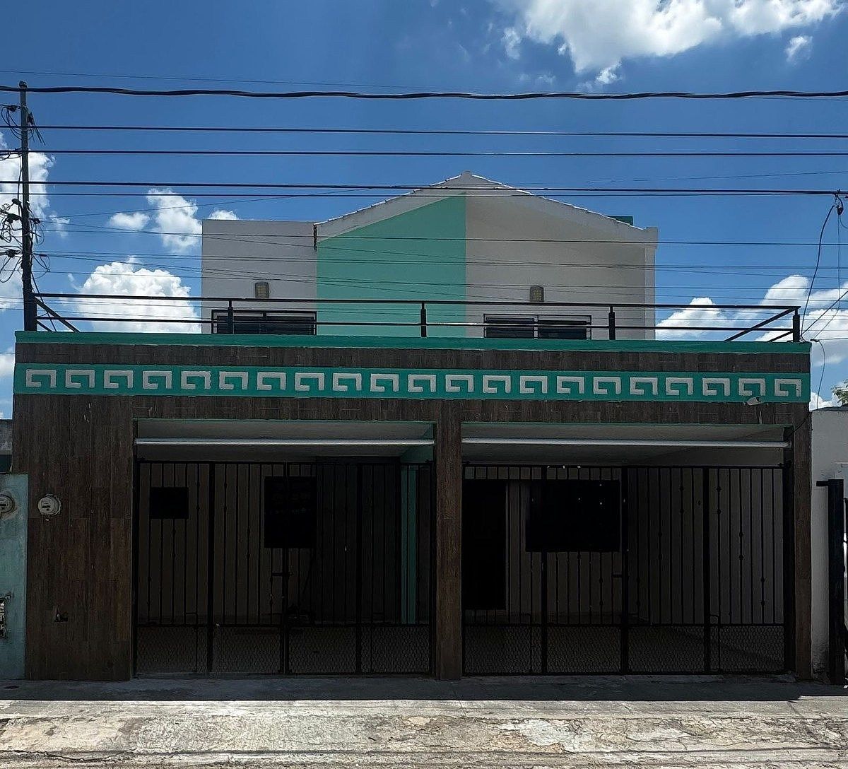 CASA À VENDA EM MÉRIDA, YUCATÁN | POLÍGONO 108 | 5 QUARTOS | 2 NÍVEIS, foto 1 de 15
