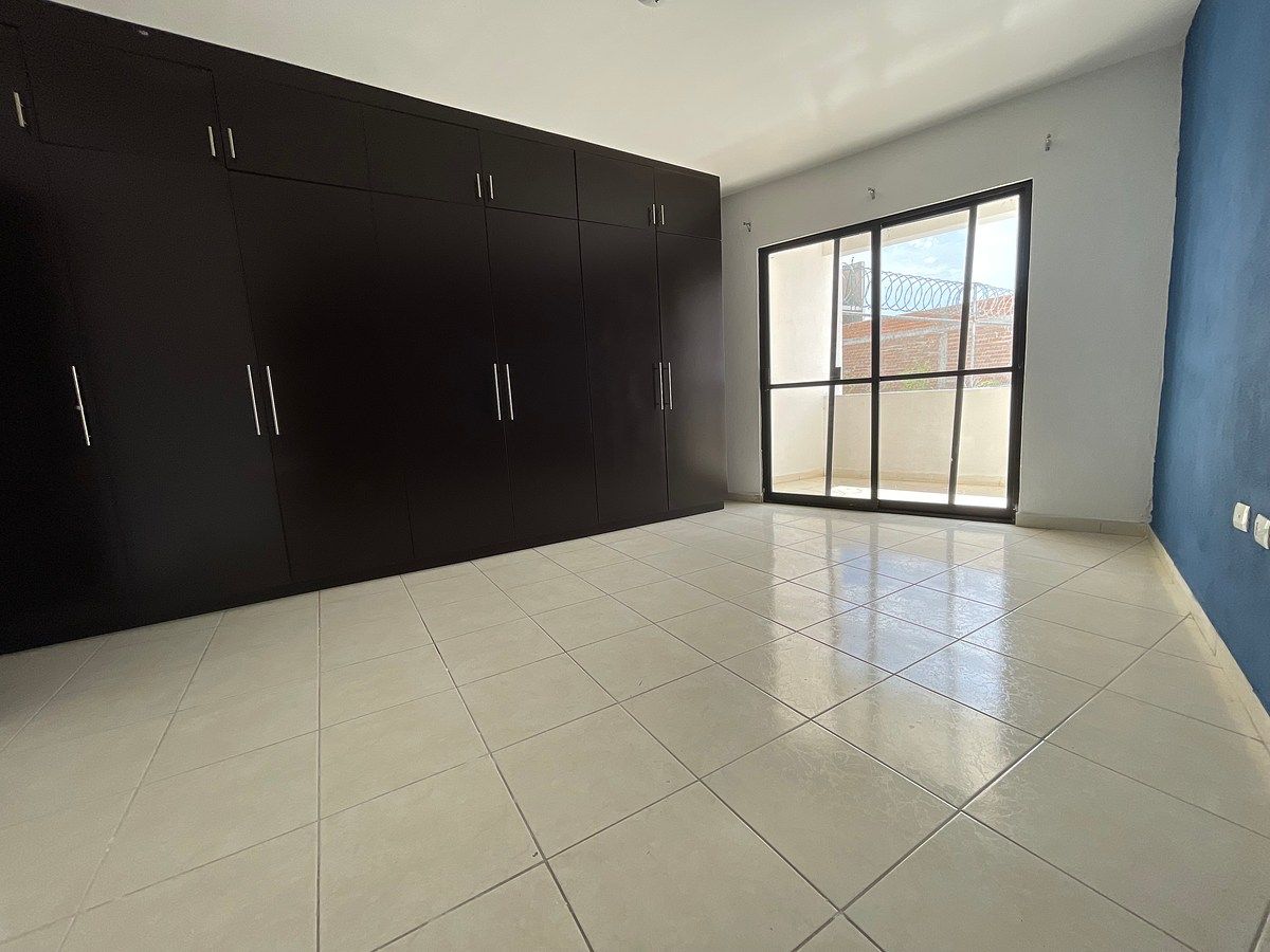 Casa en Colinas del Saltito, Durango, foto 9 de 23
