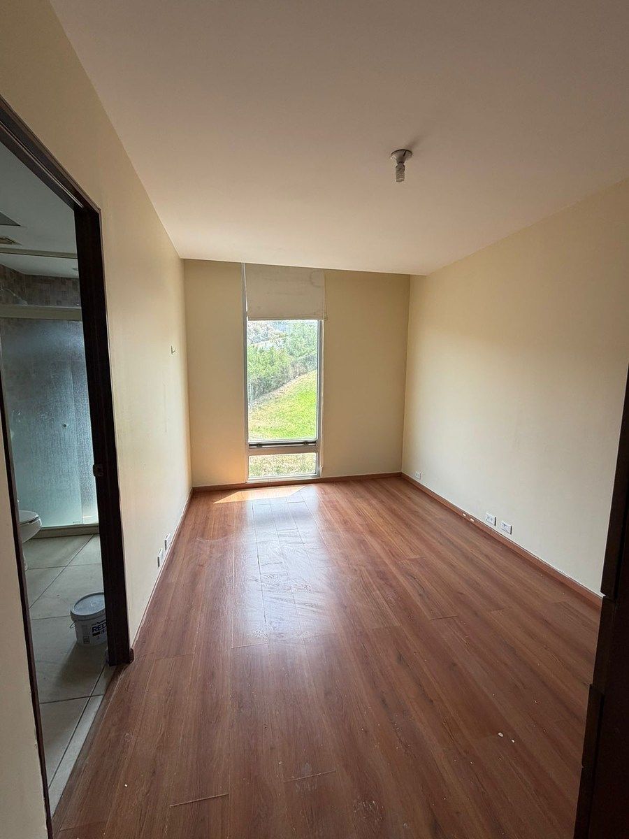 APARTAMENTO TORRE ZAFIRO, foto 1 de 7