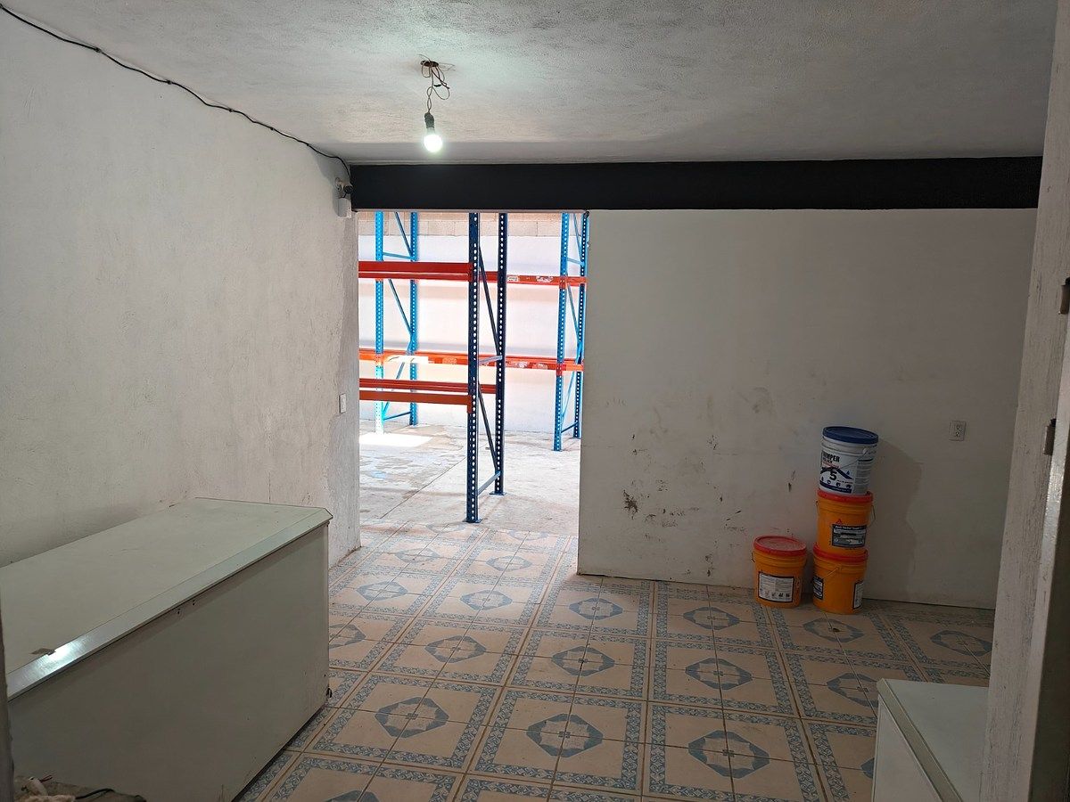 Commercial Storage Unit in La Florida, Zapopan, photo 6 of 12