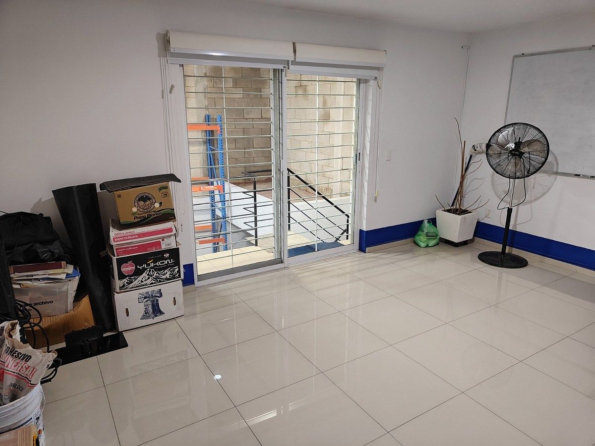 Commercial Storage Unit in La Florida, Zapopan, photo 10 of 12
