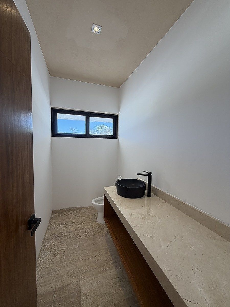 House in Gated Community in Yucatán Country Club, Mérida, photo 12 of 27