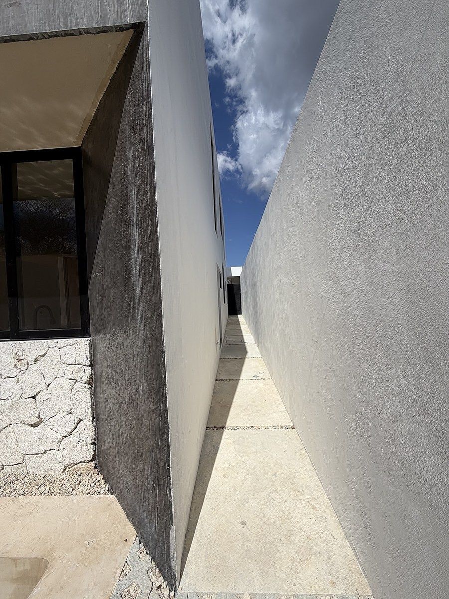 House in Gated Community in Yucatán Country Club, Mérida, photo 13 of 27