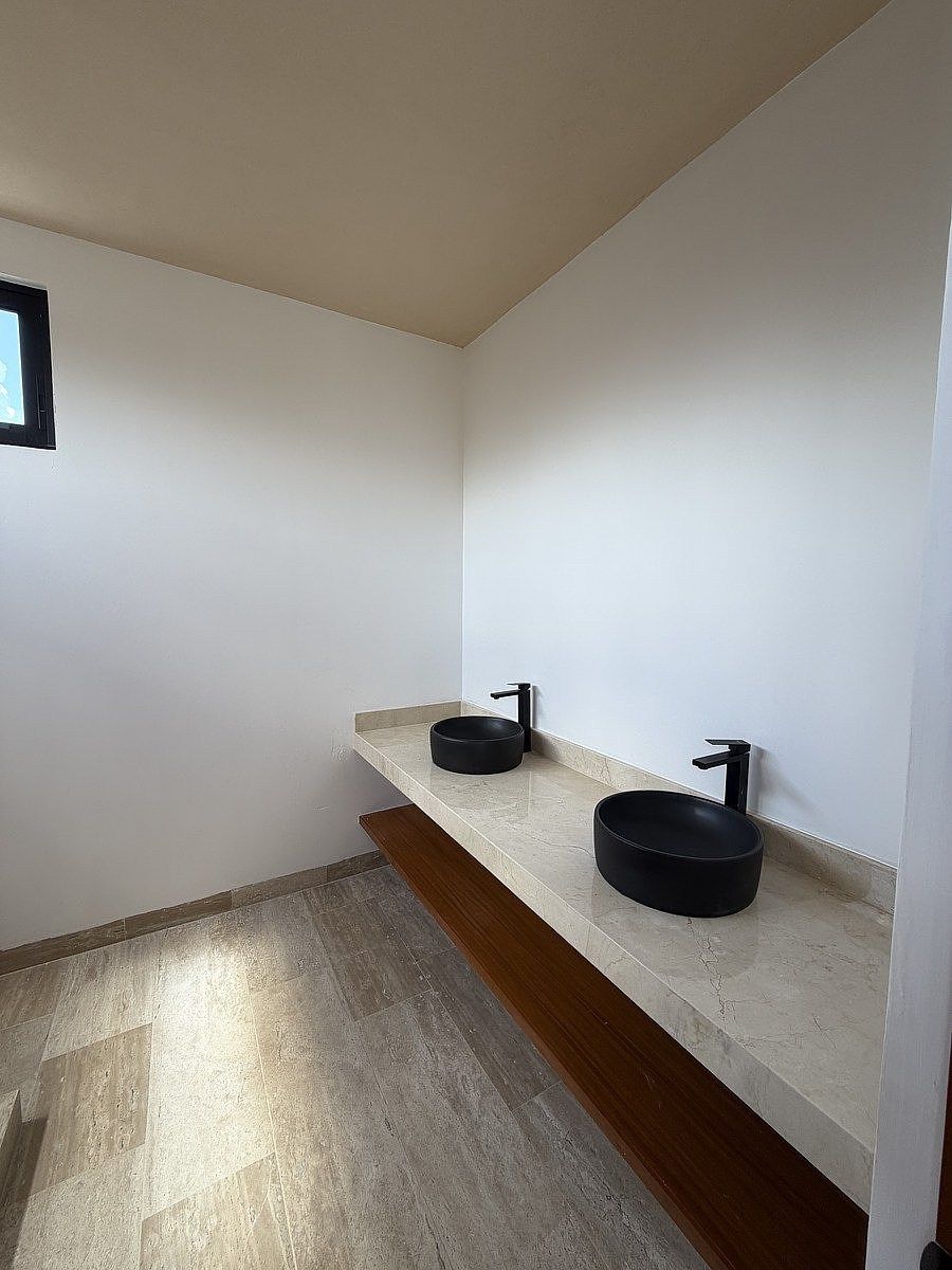House in Gated Community in Yucatán Country Club, Mérida, photo 7 of 27
