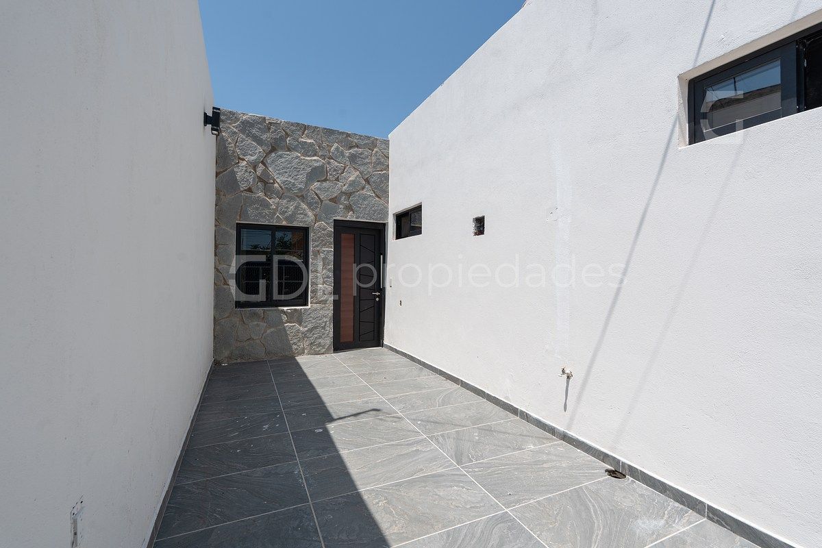 LOMAS DEL PARAÍSO CASA EN VENTA - foto 2