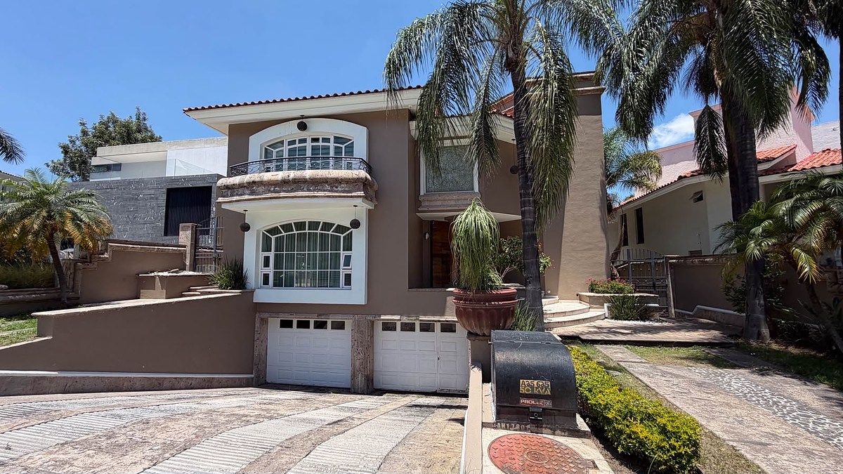 Casa à Venda em Puerta de Hierro, Coto Aragón, Zapopan., foto 1 de 48