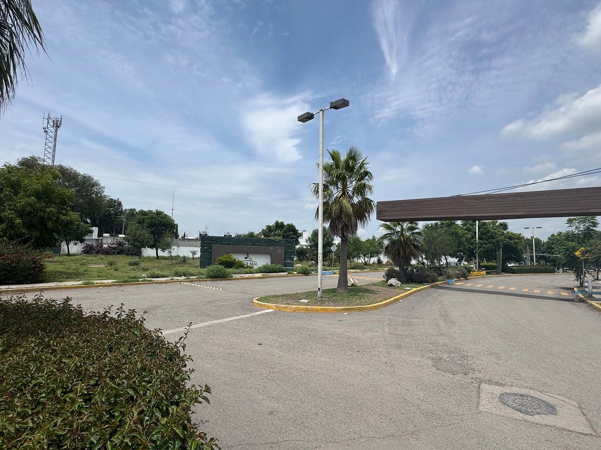 TERRENO COMERCIAL À VENDA - SAN JUAN DEL RÍO - COMUNIDADE DE VISTHÁ, foto 1 de 10