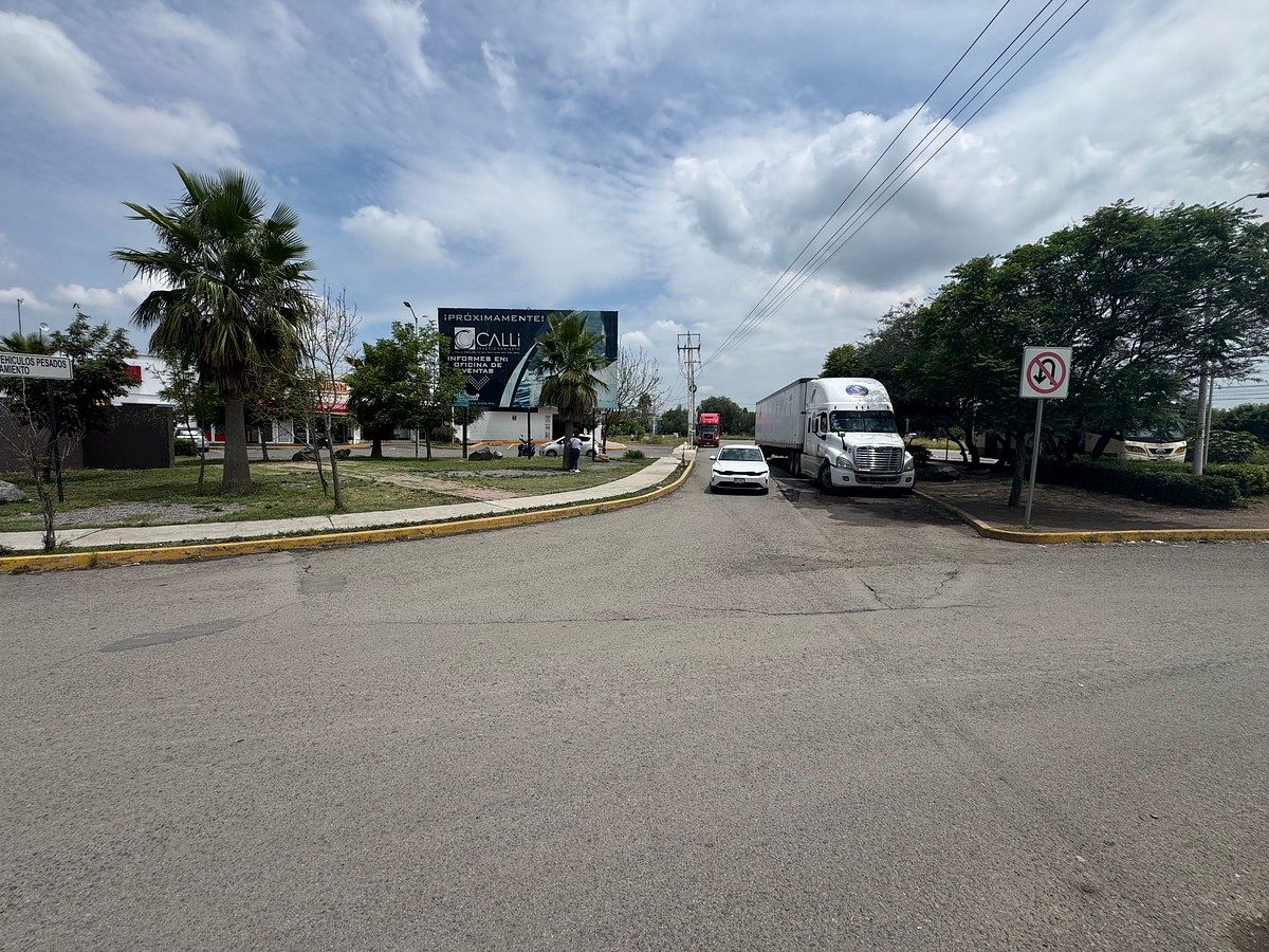 Lote comercial em Valle Real Residencial, San Juan del Río, foto 3 de 10