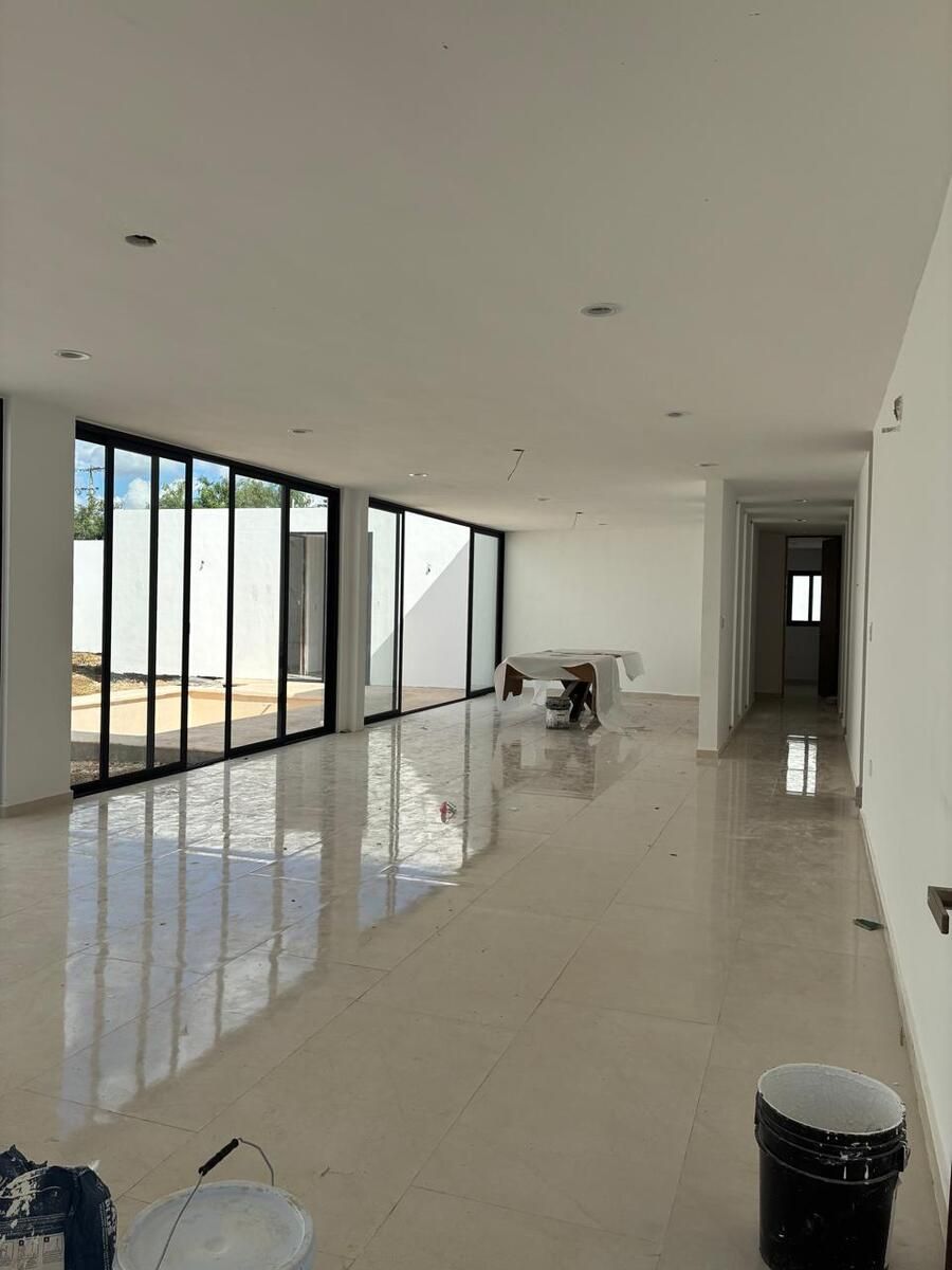 EN VENTA CASA EN PRIV RESIDENCIAL DE UNA PLANTA EN ADARA, TEMOZÓN NORTE - foto 1