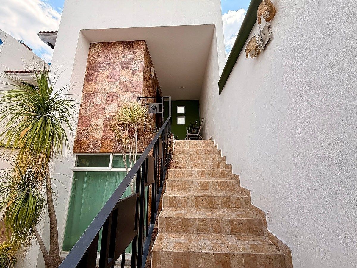 ESCALERAS, photo 3 of 43