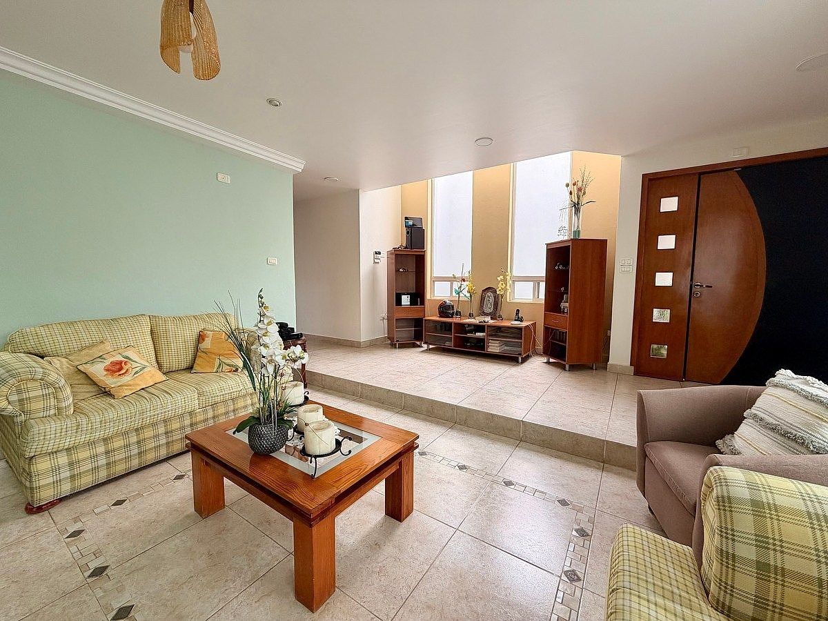 SALA, photo 6 of 43