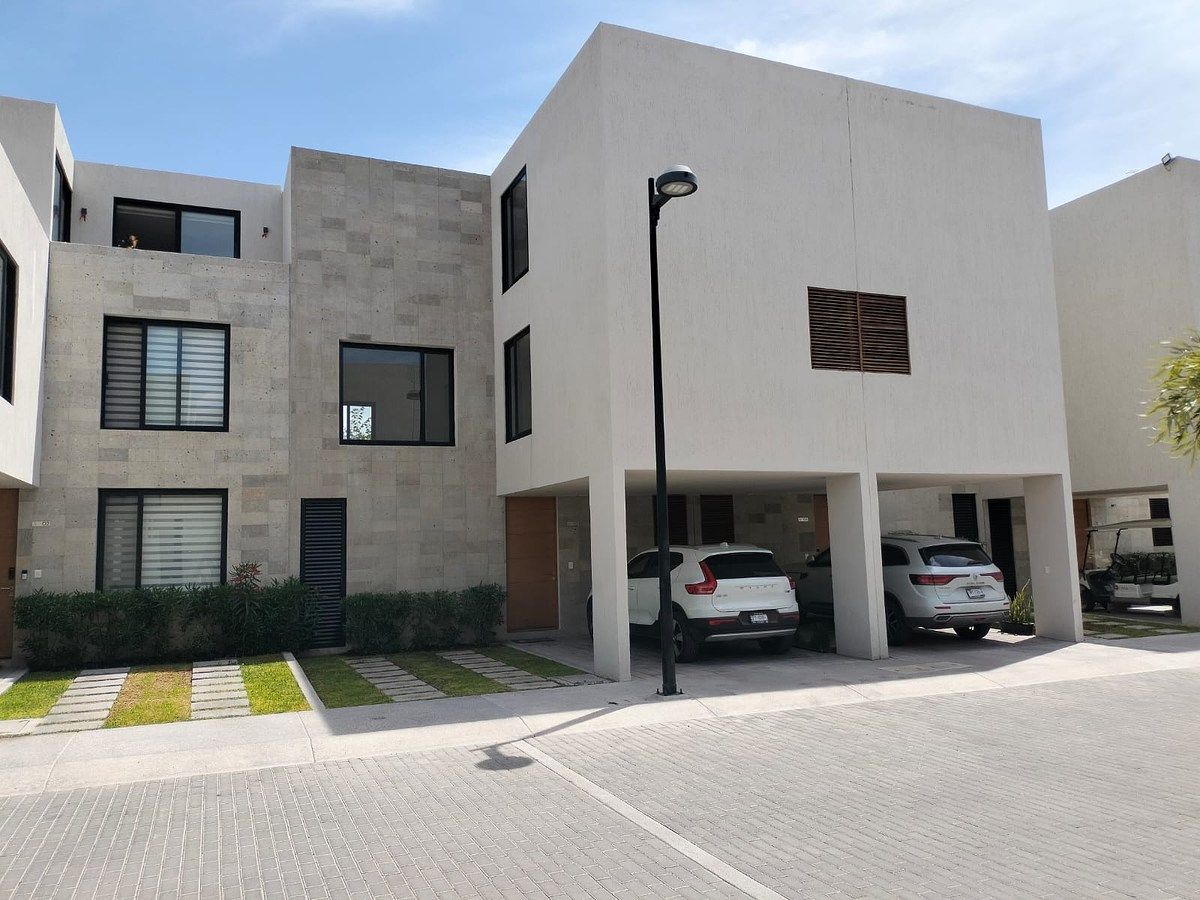 Casa à venda em Jurica | Condomínio Sophia | 3 Quartos, foto 1 de 24
