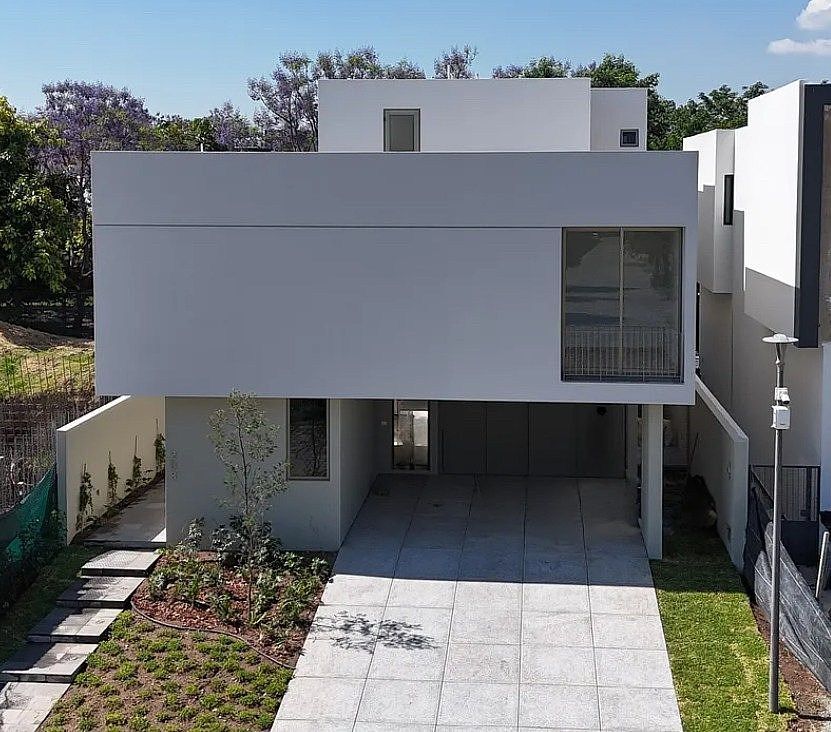 VENTA RESIDENCIA EN ARAUCA , ZAPOPAN JAL, foto 1 de 27