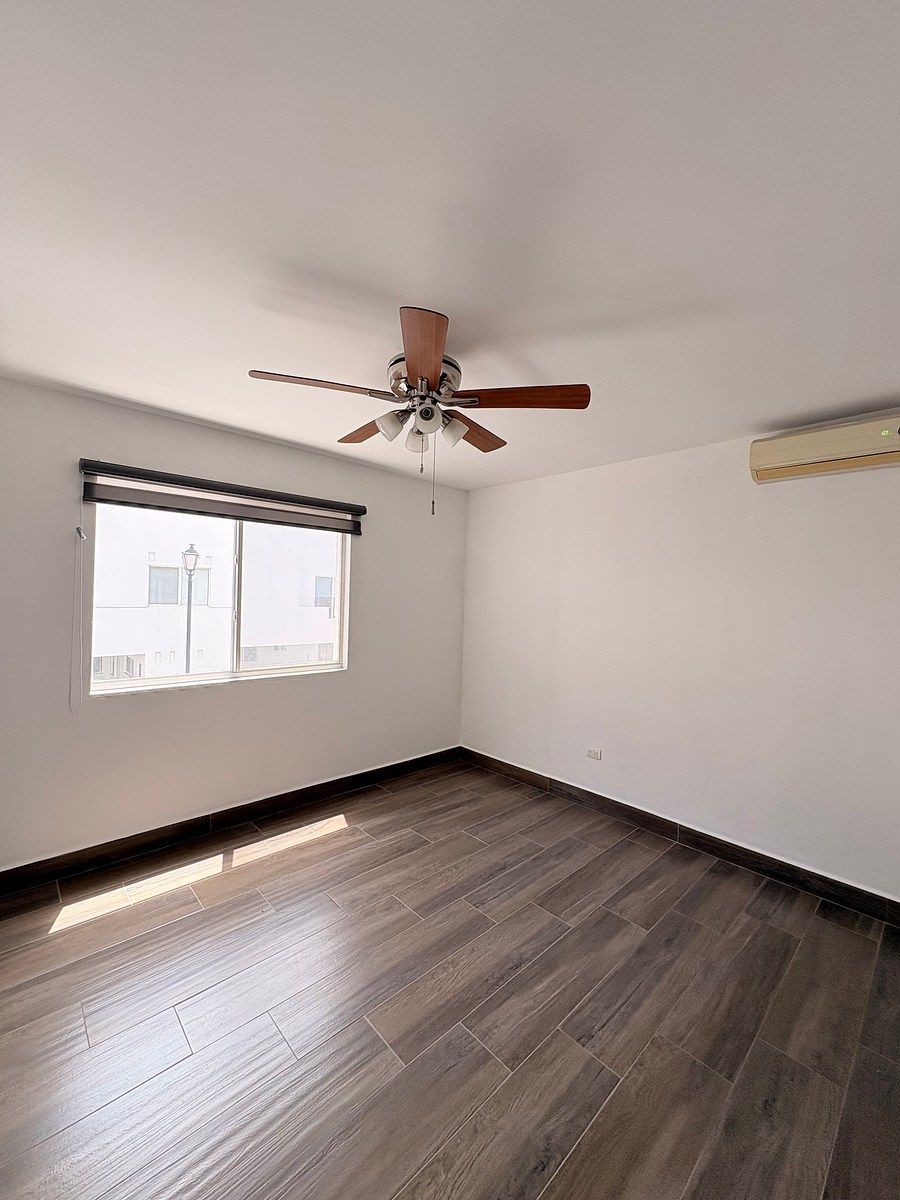 House in Ventanas de La Huasteca, Santa Catarina, photo 12 of 27