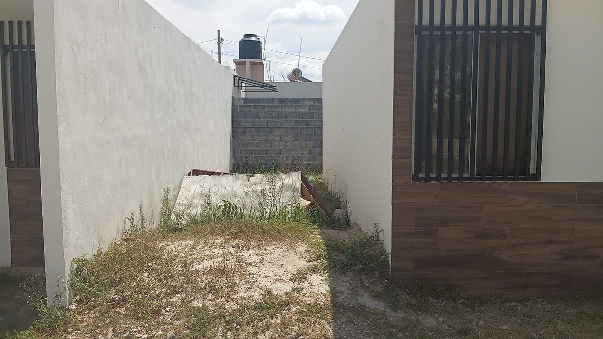 Casa em Paseos de La Providencia, San Francisco de los Romo, foto 2 de 3