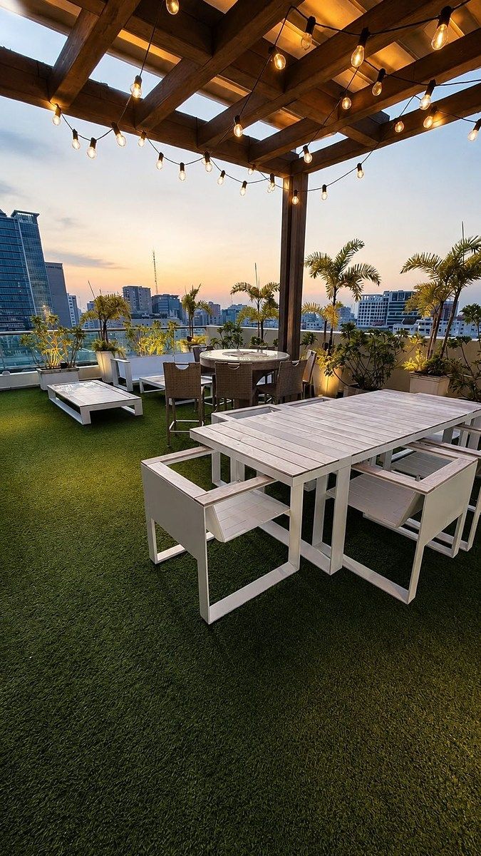 HERMOSO PENTHOUSE DE 2 NIVELES Y 4 HABITACIONES UBICADO EN EVARISTO MORALES, foto 1 de 9
