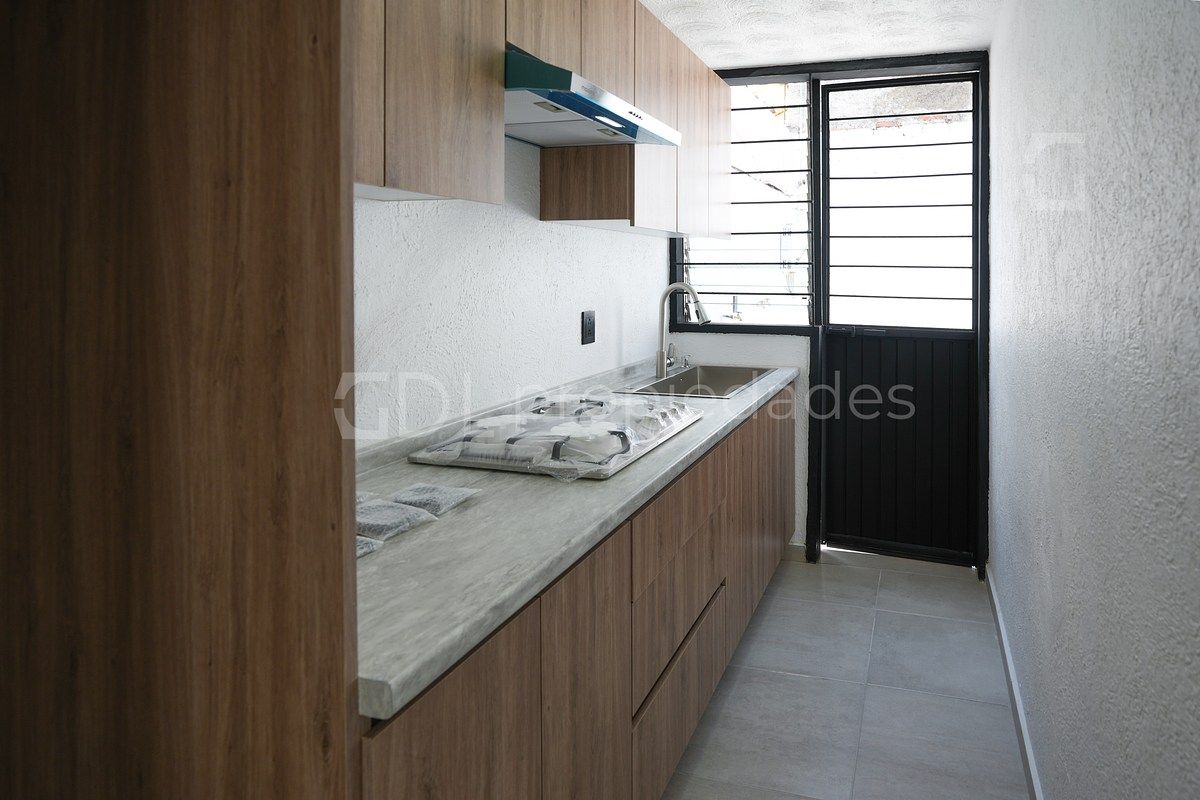 LA JOYA CASA RECIÉN DETALLADA EN VENTA - foto 2