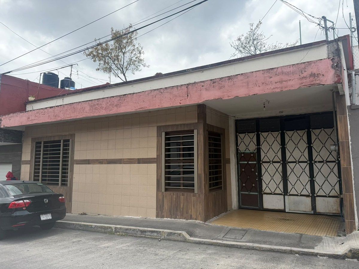 Casa en Venta – Zona Centro de Xalapa Propiedad con 9 departamentos, foto 1 de 27