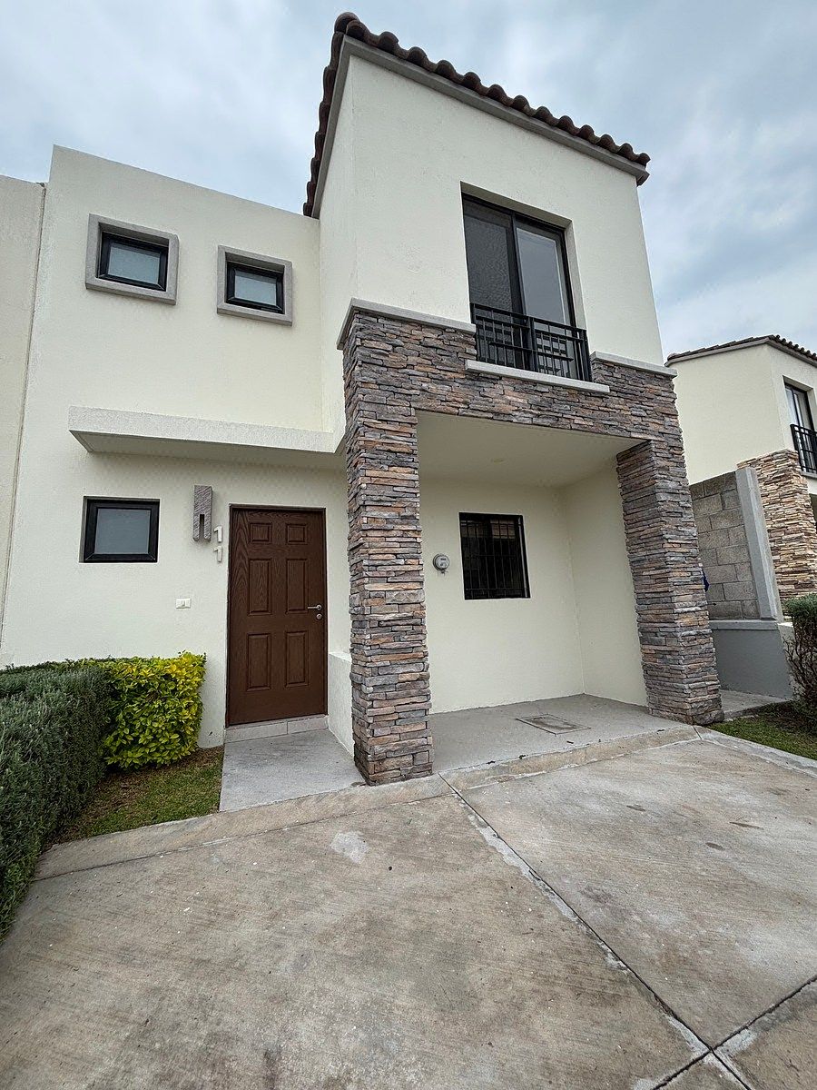Casa para alugar em Madrid Capital Sur Querétaro, foto 1 de 15