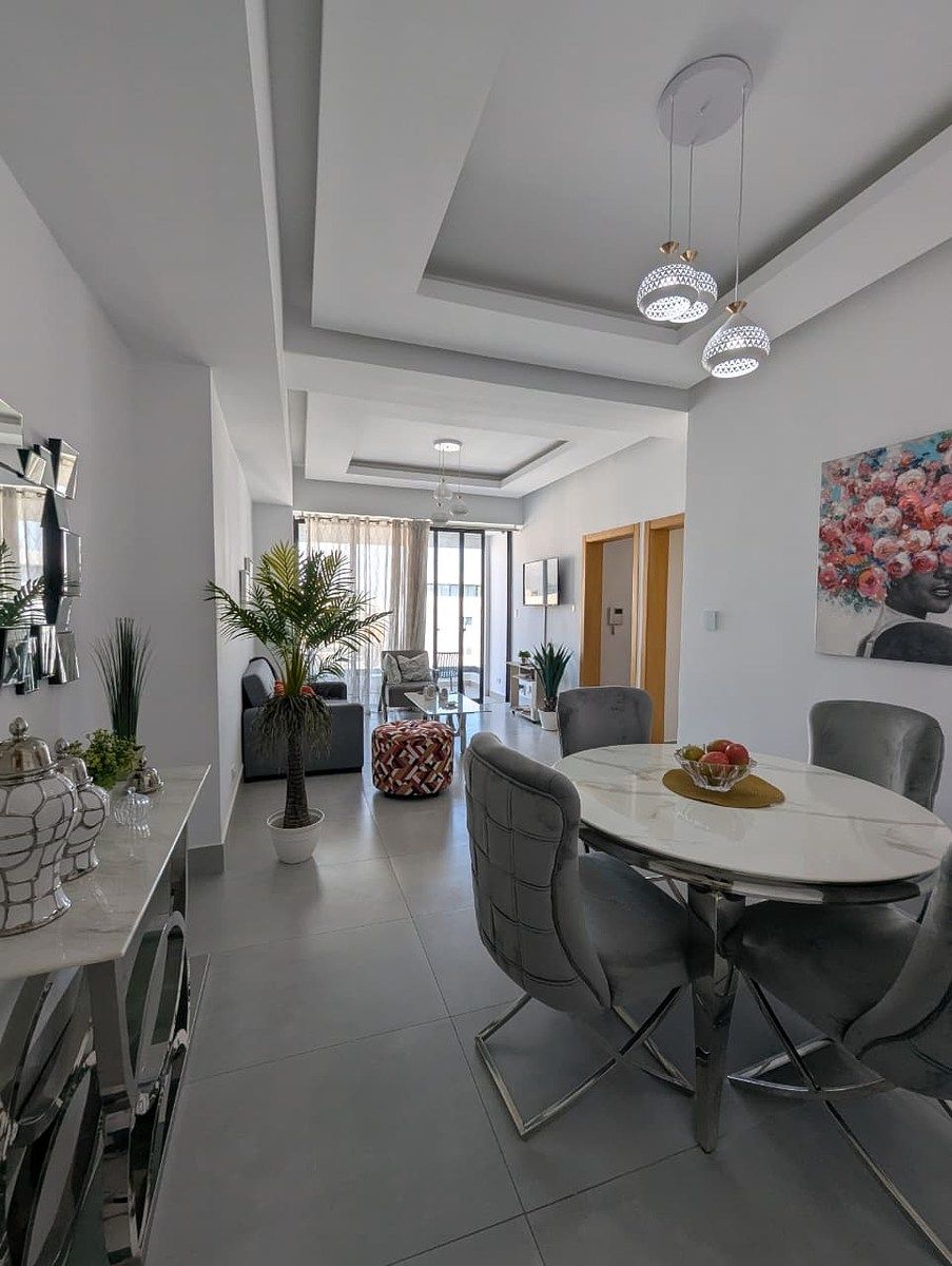 Apartamento de 2 Habitaciones en Venta en Evaristo Morales, foto 1 de 15