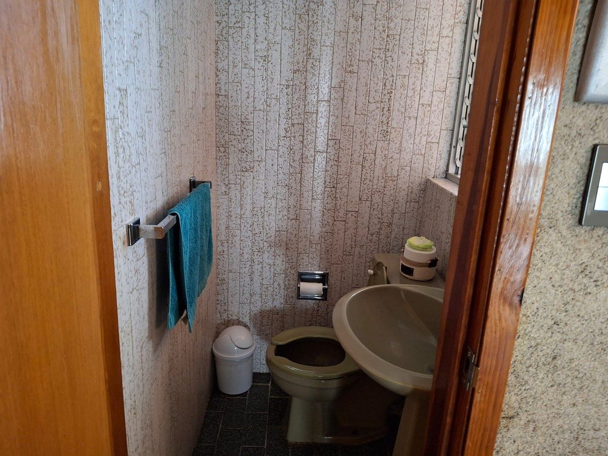 baño de visitas, foto 9 de 19