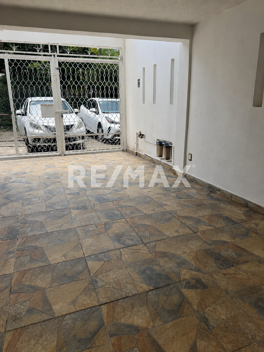 Casa en renta, foto 1 de 16