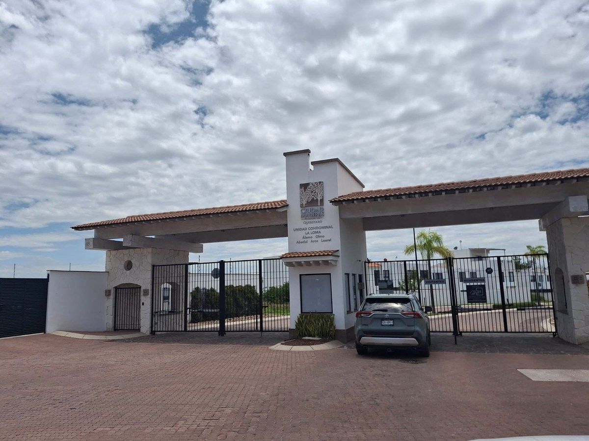 Terreno en Ciudad Maderas de El Marques, foto 1 de 23