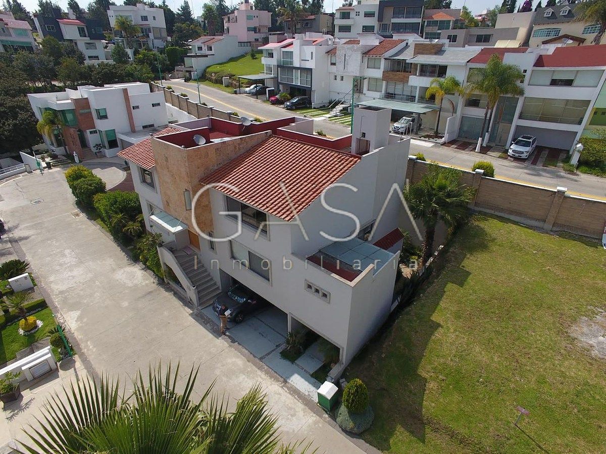 Venta Casa en Puerta Almeria Bosque Esmeralda - foto 1