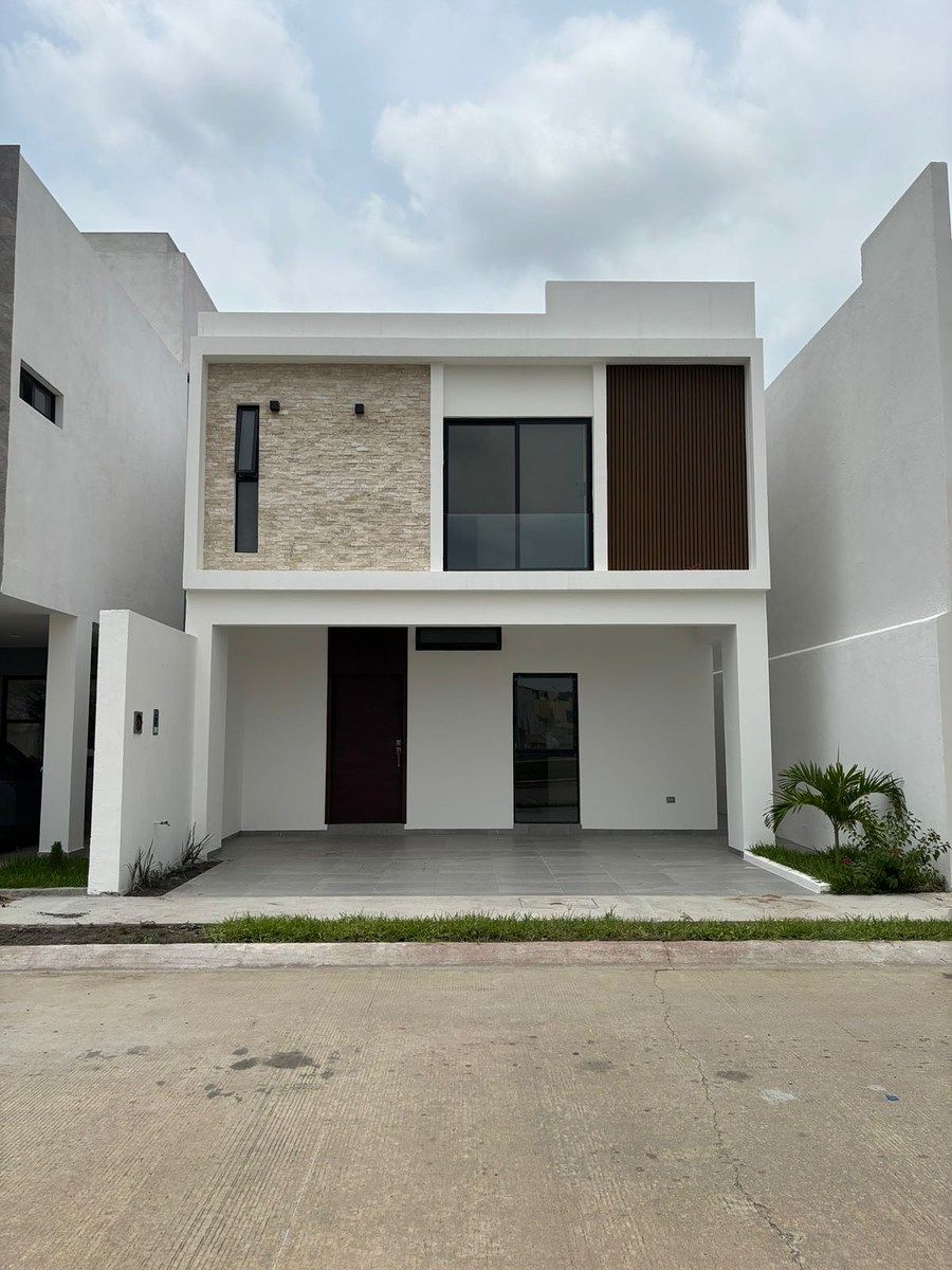 CASA NUEVA EN FRACC. SOTAVENTO, foto 1 de 17