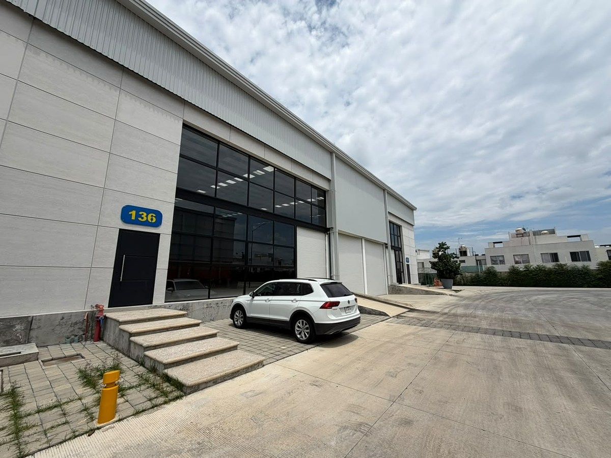 Prédio industrial em Parques de Tesistán, Zapopan, foto 9 de 11